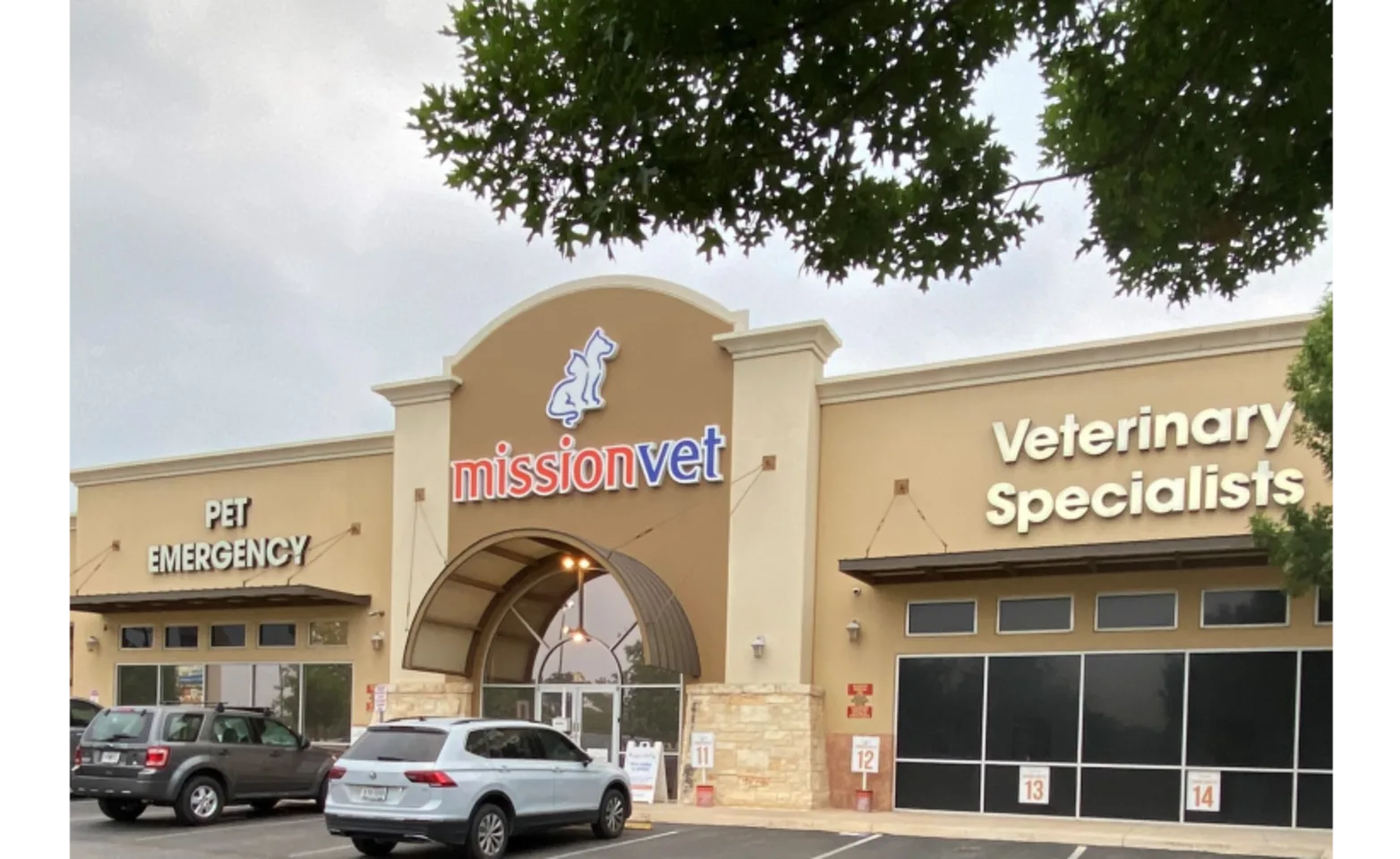 Exterior of MissionVet Specialty & Emergencyt